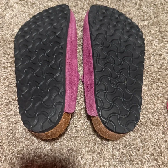 Birkenstock Purple Suede Clogs / Mules with Buckle (37 or 6.5-7) - like new! - Picture 8 of 15